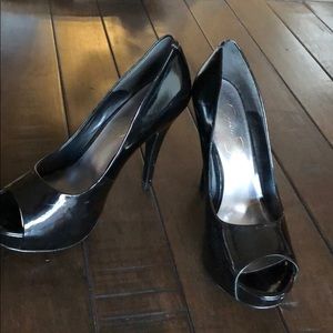 Jessica Simpson heels Black Paten leather